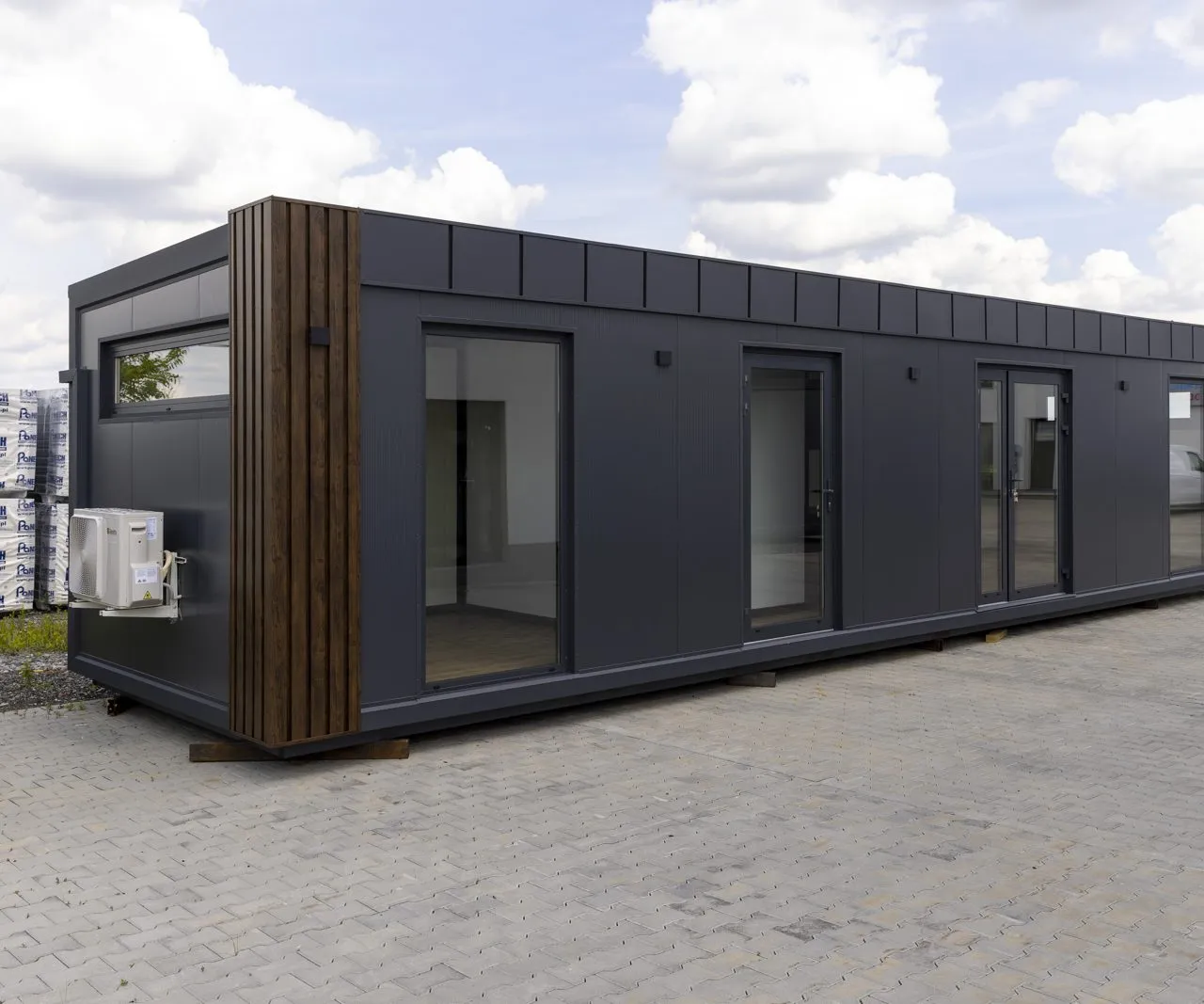 Unit 900×320